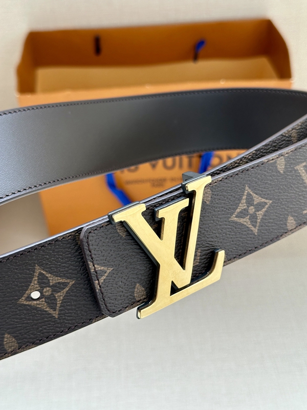 激安ルイヴィトンベルト背面デザイン